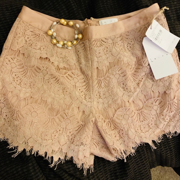 Leith Pants - NWT⭐️Beautiful Lace blush shorts